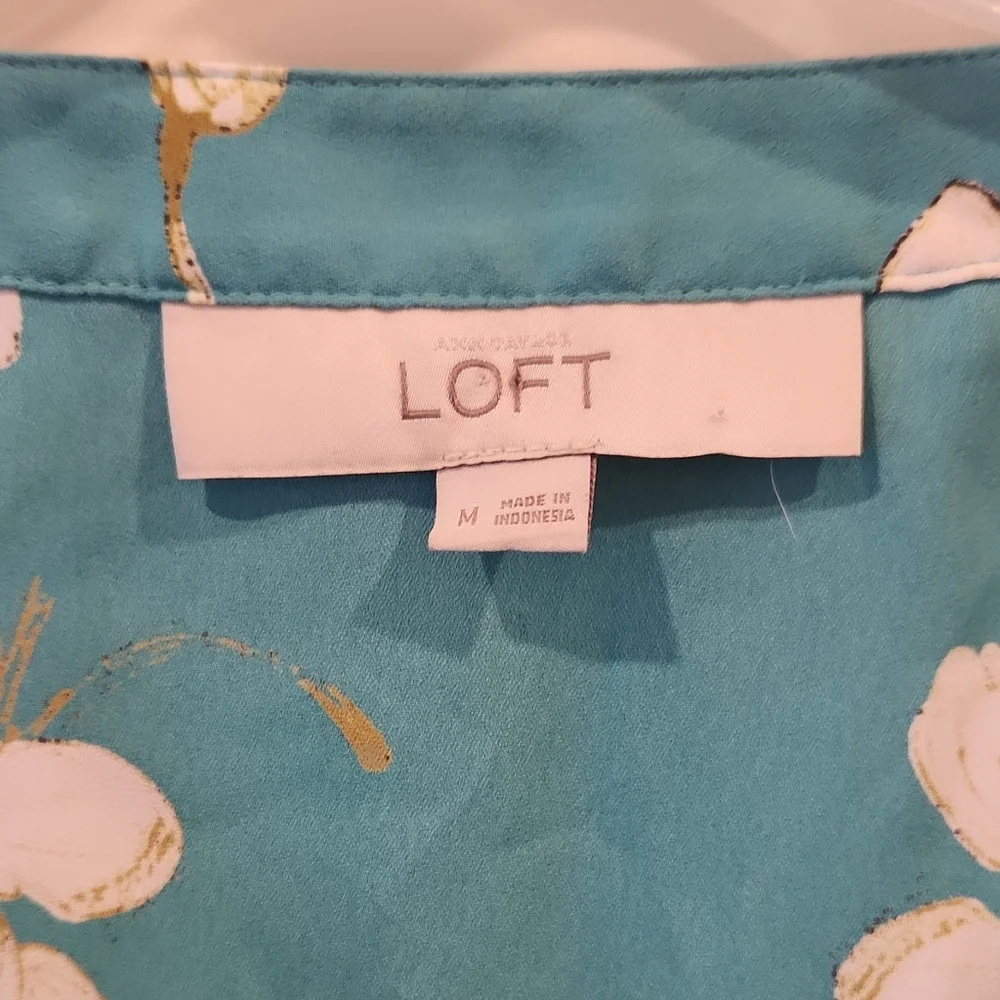 Loft Floral Blue Women's Top - Picture 2 of 6